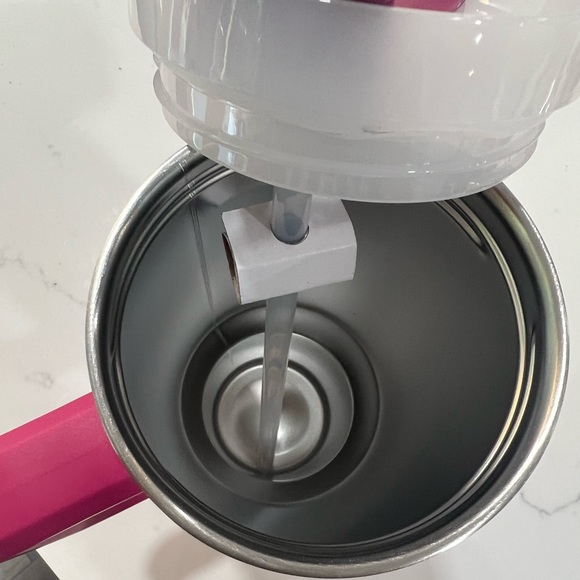 Stanley Adventure Quencher 40oz Azalea Pink - Picture 3 of 4